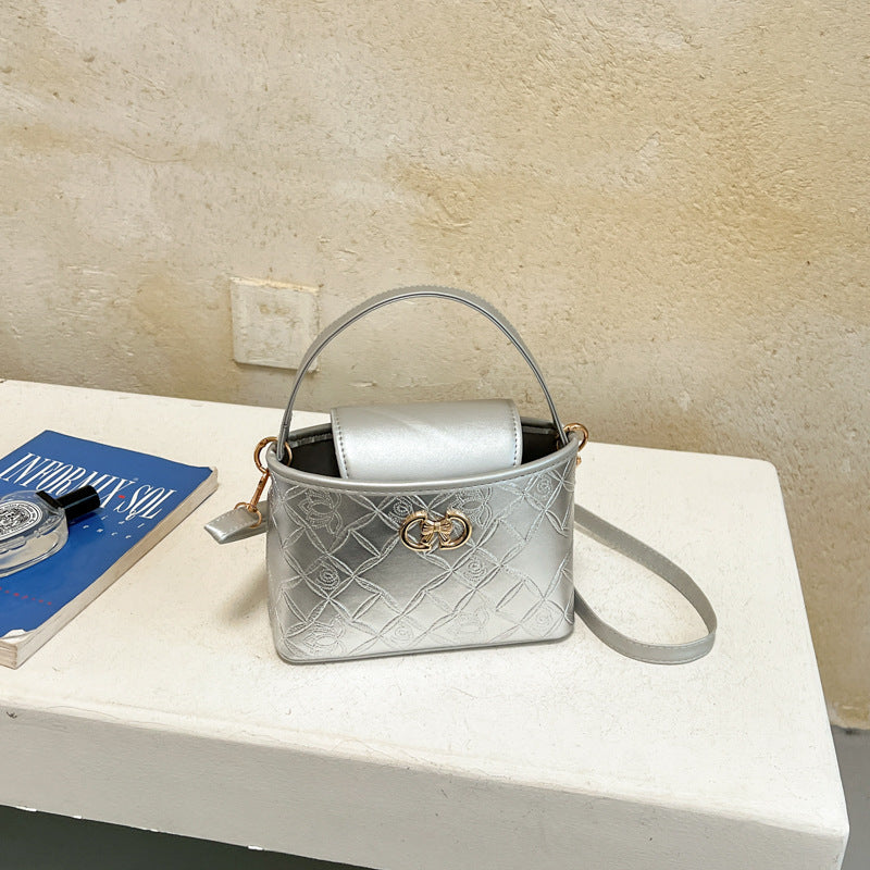 Modern Quilted Handbag — product view 4