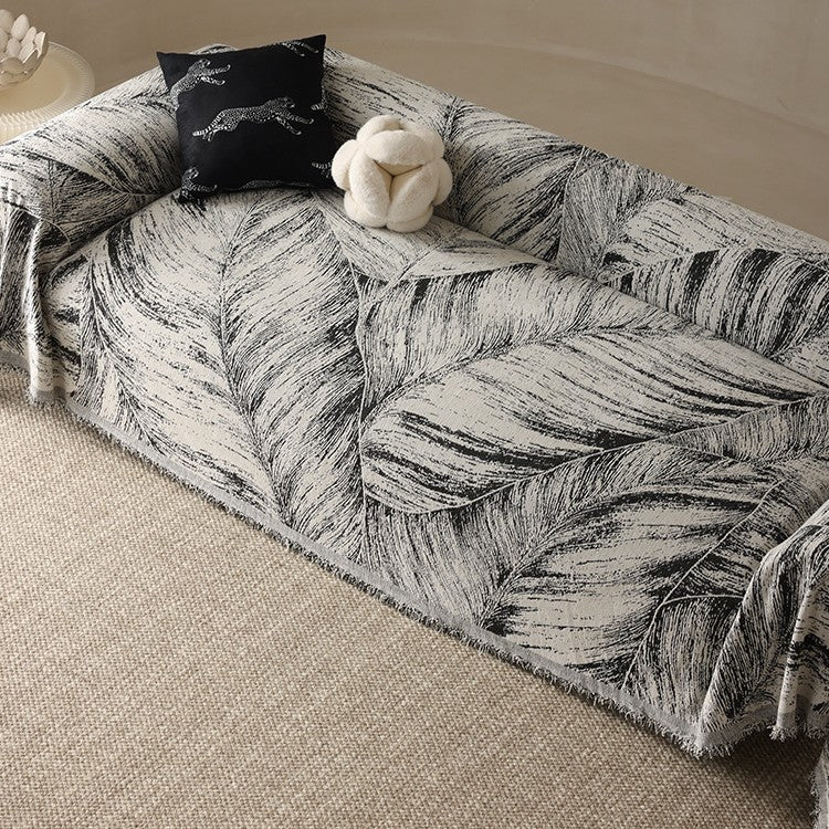 Artistic Leaf Pattern Throw Blanket — product view 5