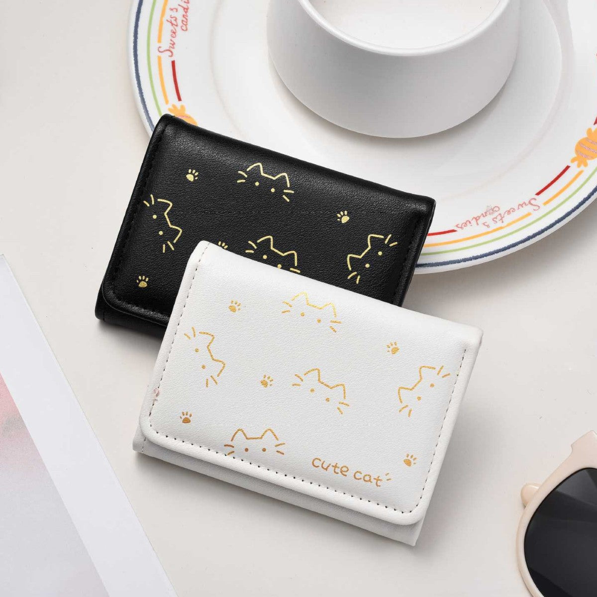 Cute Cat-Themed Card Wallet — product view 3