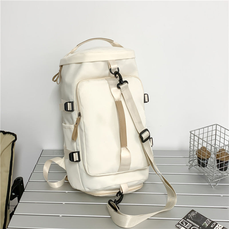 Multifunctional sports and travel bag with outdoor features LoungeYard — product view 3