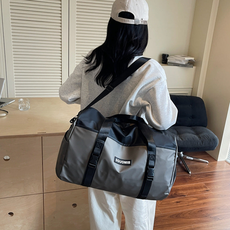 Sporty Travel Bag With Durable Design LoungeYard — product view 3