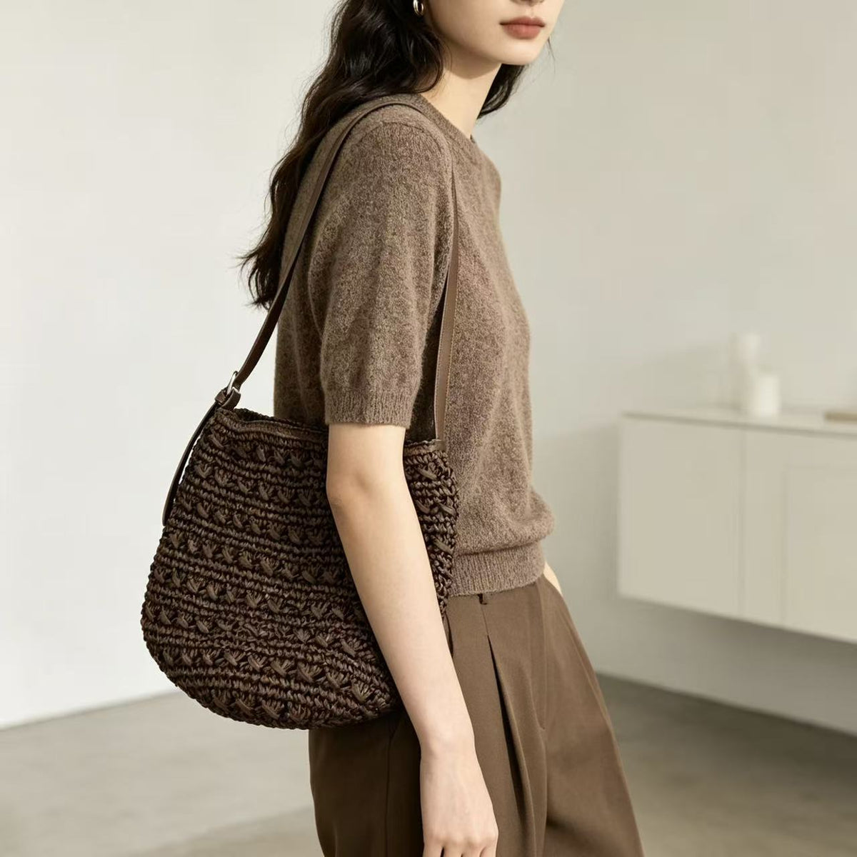 Handbag with a Modern Woven Design LoungeYard — product view 3