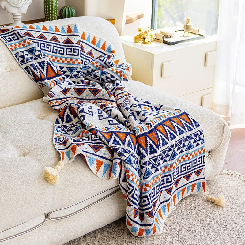 Decorative Throw Blanket LoungeYard — product view 4
