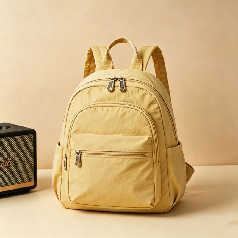 Compact Everyday Backpack LoungeYard — product view 7