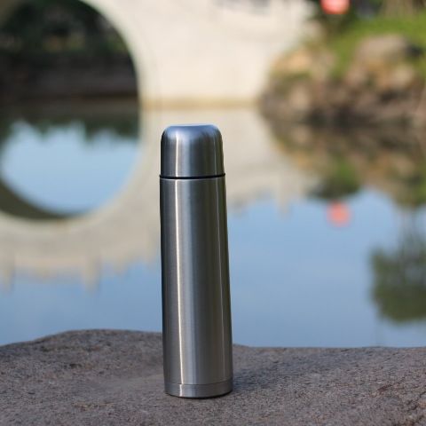 Insulated Steel Thermos LoungeYard — product view 1