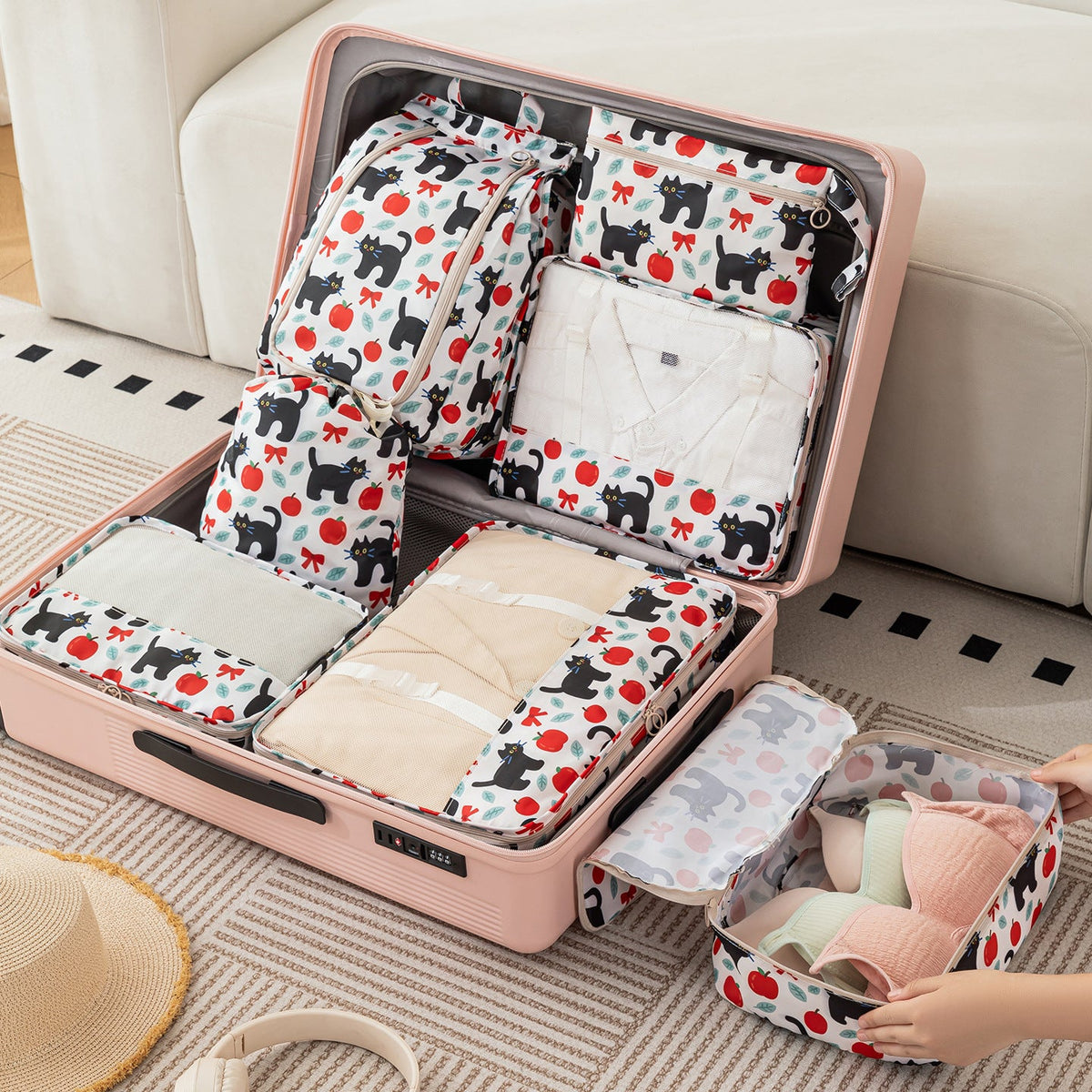 Compact travel storage system LoungeYard — product view 1