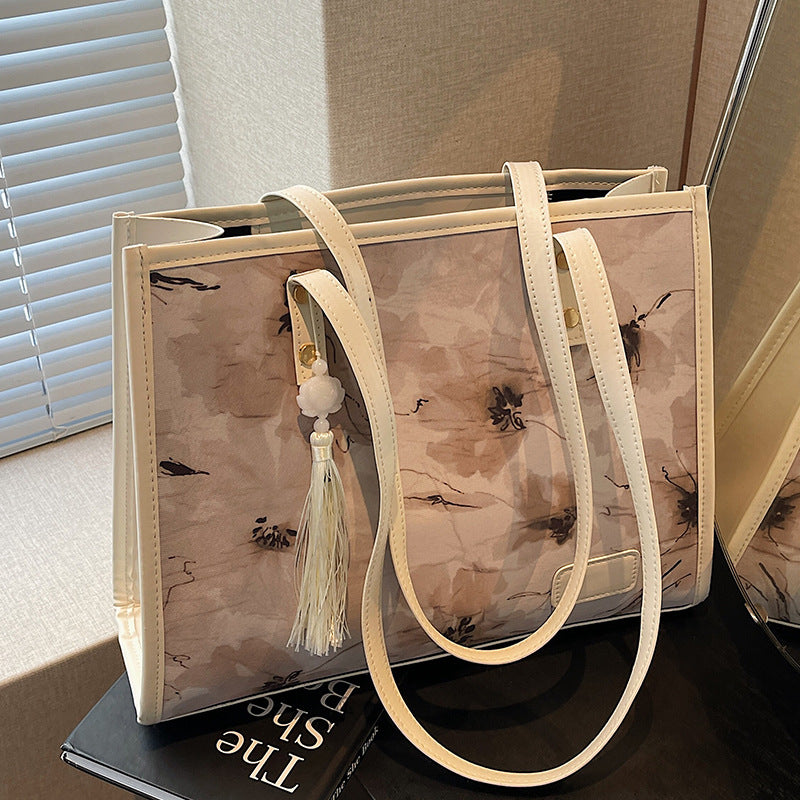 Elegant Floral Pattern Handbag — product view 3