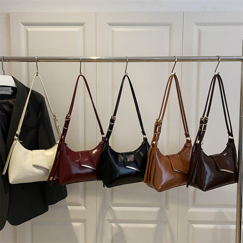 Luxurious Patent Leather Shoulder Bag LoungeYard — product view 4