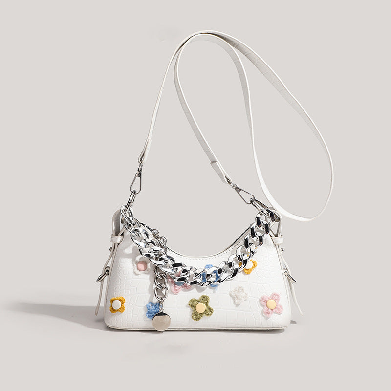 Decorative Chain Strap Handbag LoungeYard — product view 6