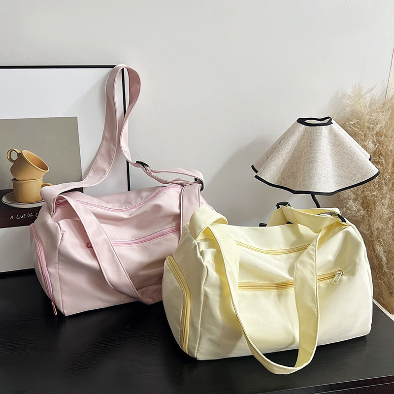 Spacious Travel Duffle Bag LoungeYard — product view 2