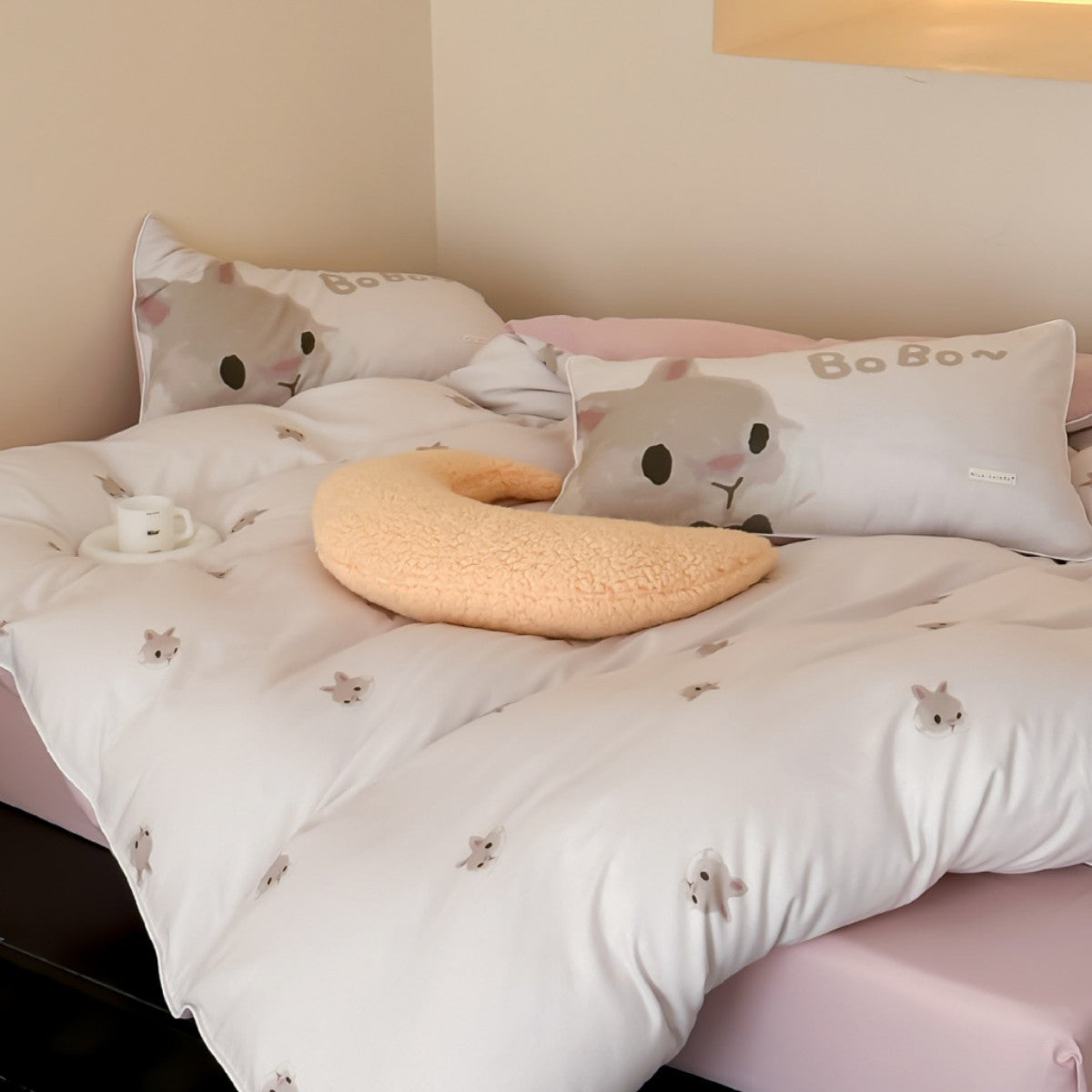 Children's bedding set with delicate bunny watercolor designs and extra-soft jersey touch — product view 3