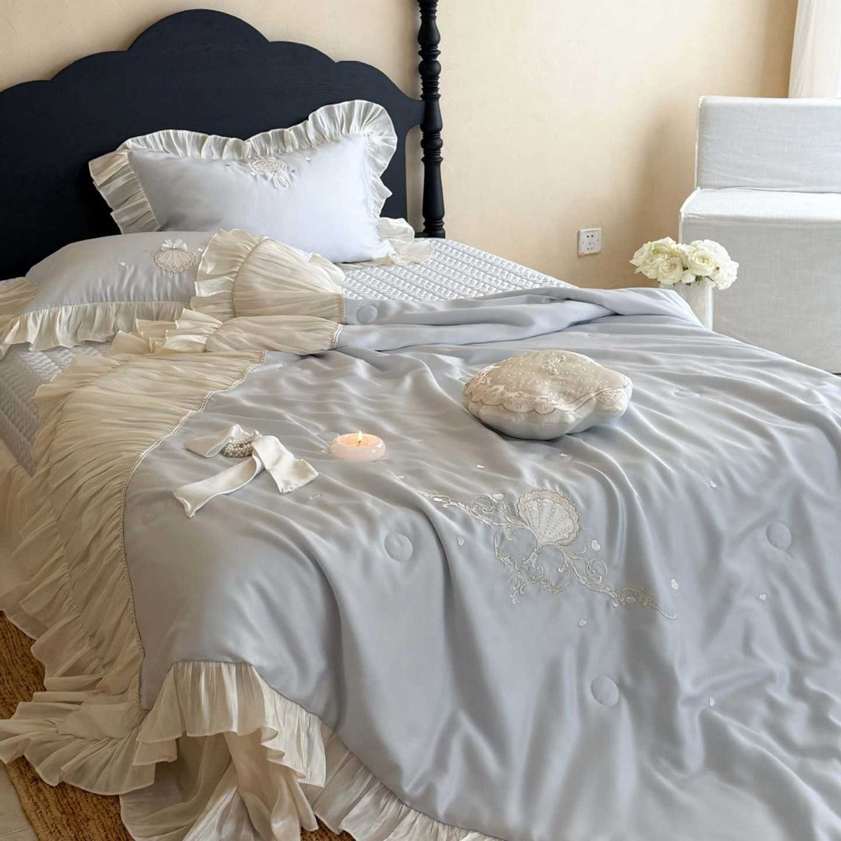 Romantic bedspread set with pleated ruffles, fine embroidery and decorative pillows — product view 3