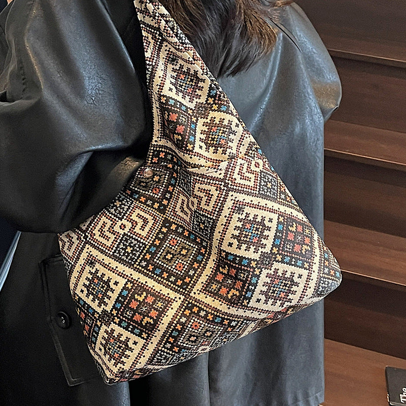 Bohemian Patterned Hobo Bag — product view 2
