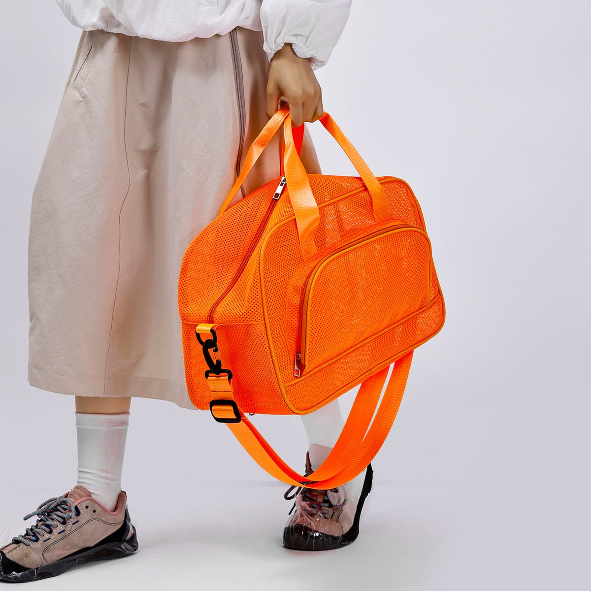 Lightweight Athletic Gym Bag — product view 3