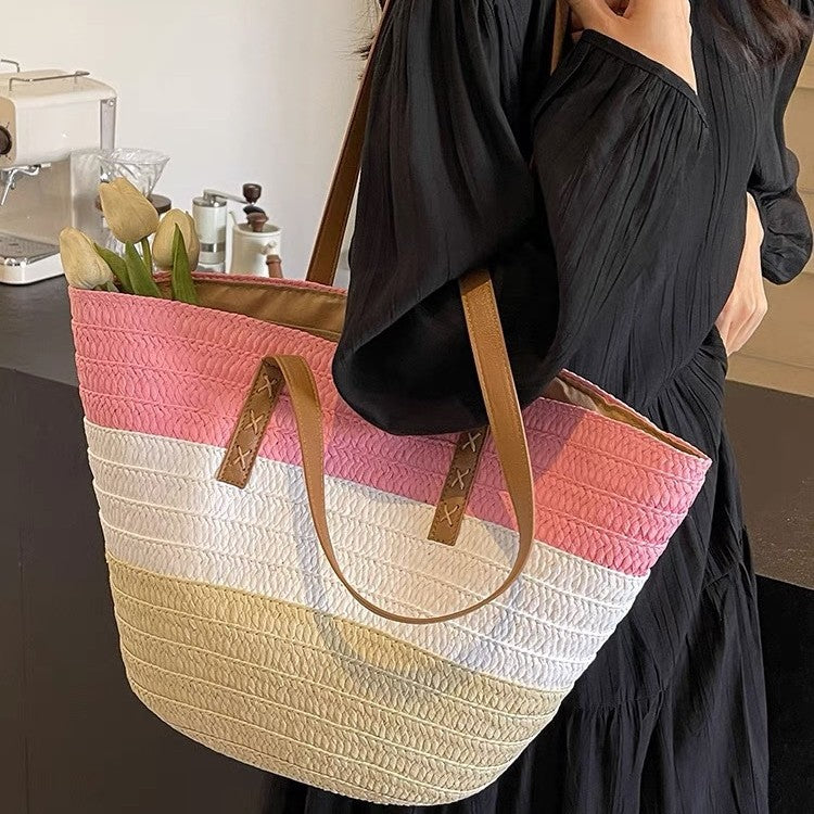 Braided beach bag with sturdy leather handles LoungeYard — product view 2
