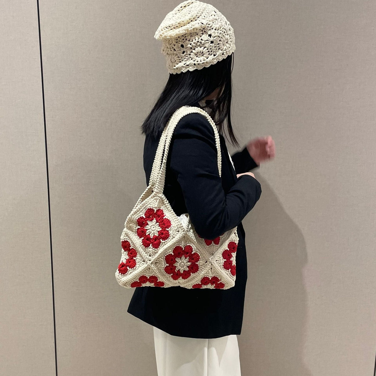 Hand-knotted flower bag LoungeYard — product view 2
