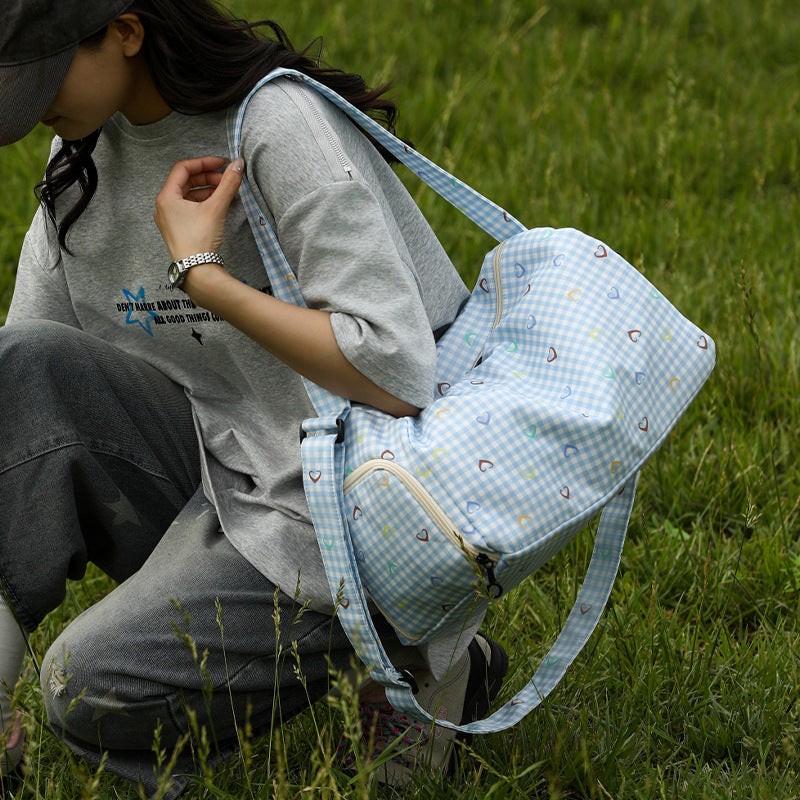 Shoulder bag with versatile interior pockets and durable material LoungeYard — product view 4