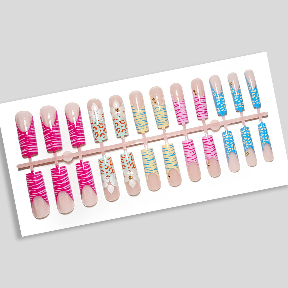 Artistic Press-On Nail Set — product view 3