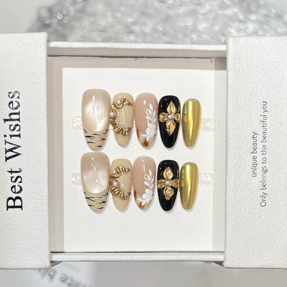 Artistic Press-On Nail Set with Gold Embellishments — product view 3