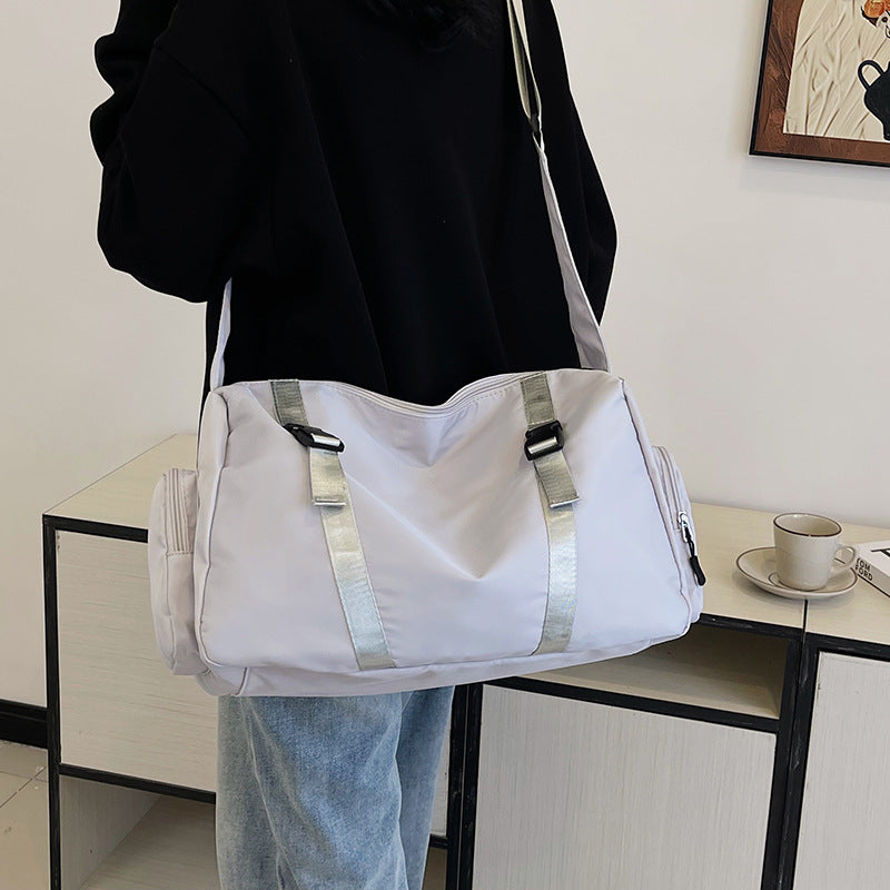 Versatile Compartmentalized Travel Tote LoungeYard — product view 2