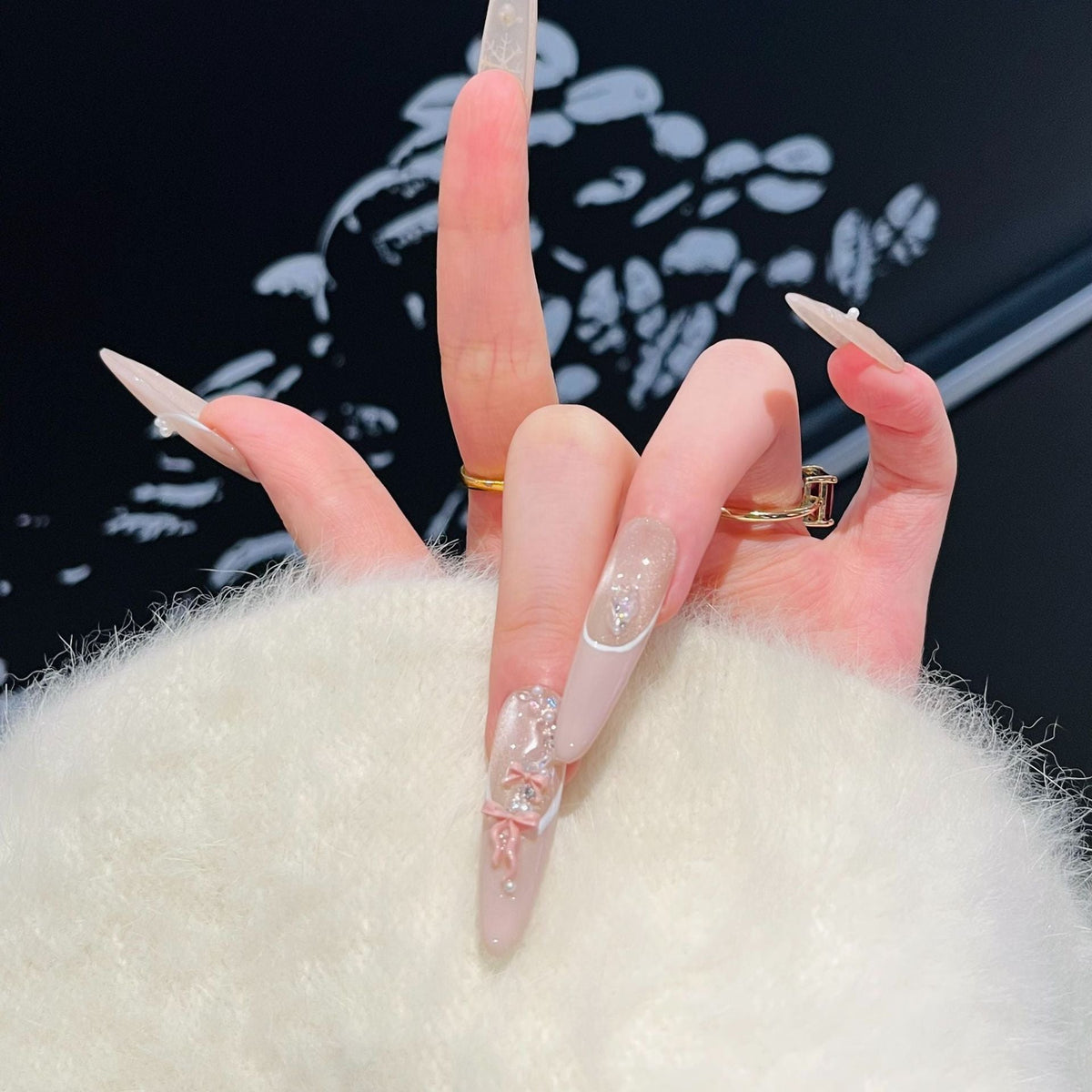 Elegant Decorative Press-On Nails 1790734252 — product view 4