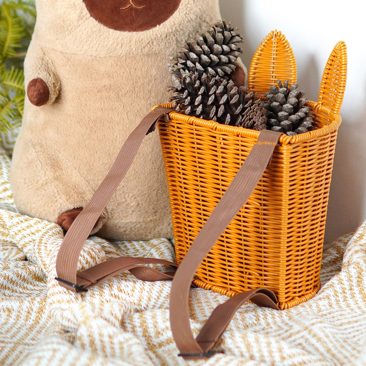 Women handcrafted basket bag LoungeYard — product view 2