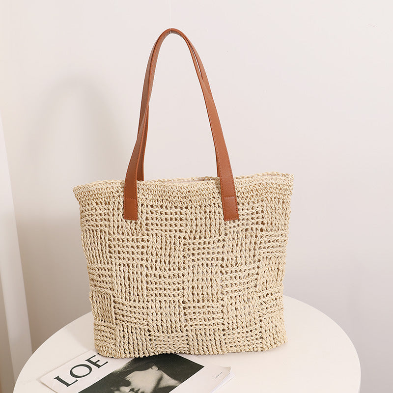 Natural braided tote bag LoungeYard — product view 2