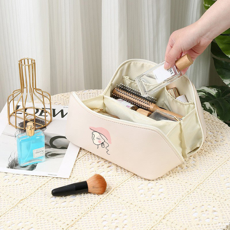 Cosmetic storage bag LoungeYard — product view 2