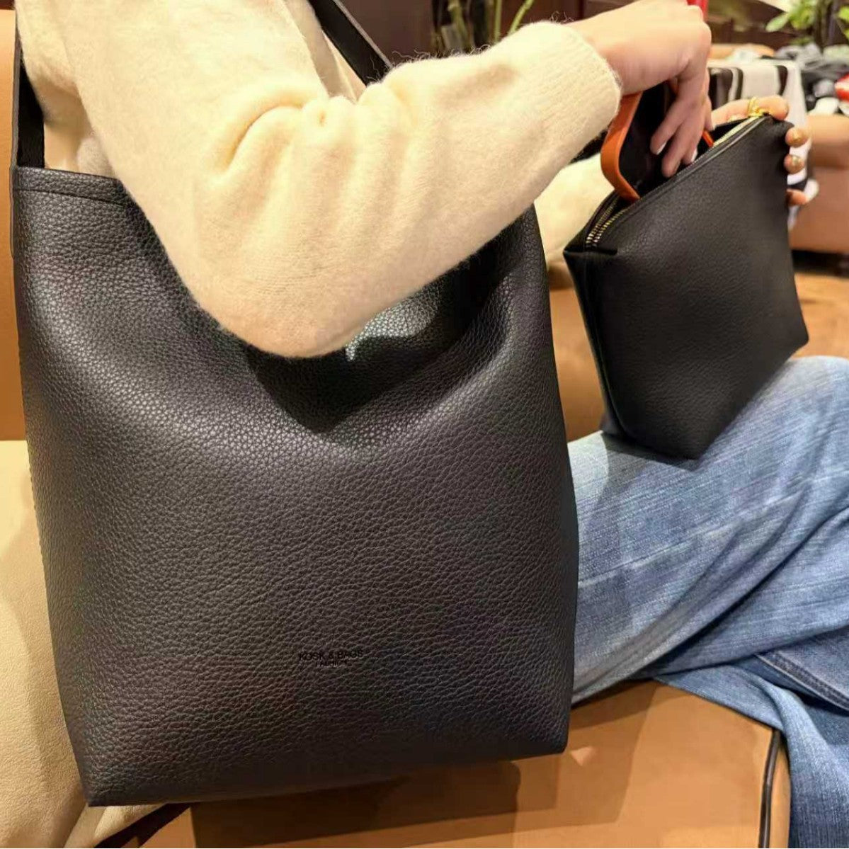 Minimalistic Tote Bag LoungeYard — product view 1