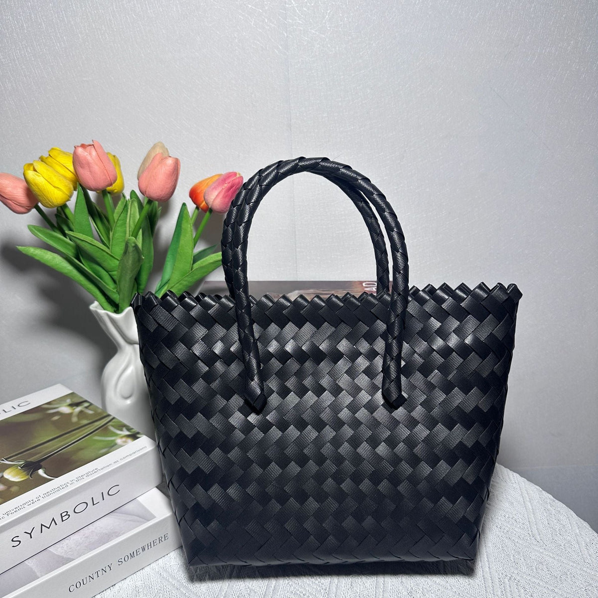 Handbag with Playful Design LoungeYard — product view 5