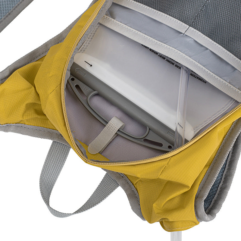 Sporty backpack with integrated hydration bladder LoungeYard — product view 1
