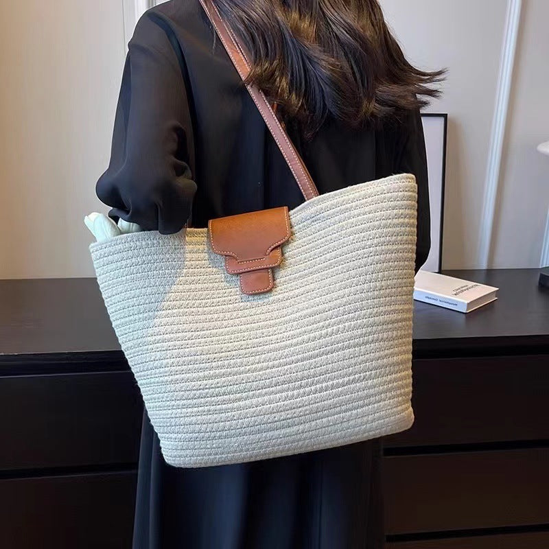 Large shoulder bag made of woven natural material LoungeYard — product view 5