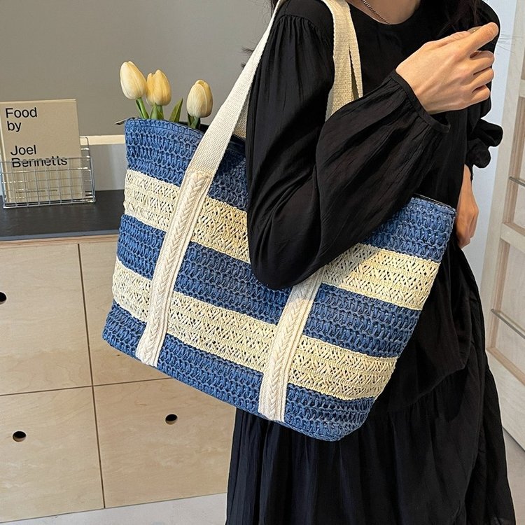 Stylish Braided Shopping Bag LoungeYard — product view 1
