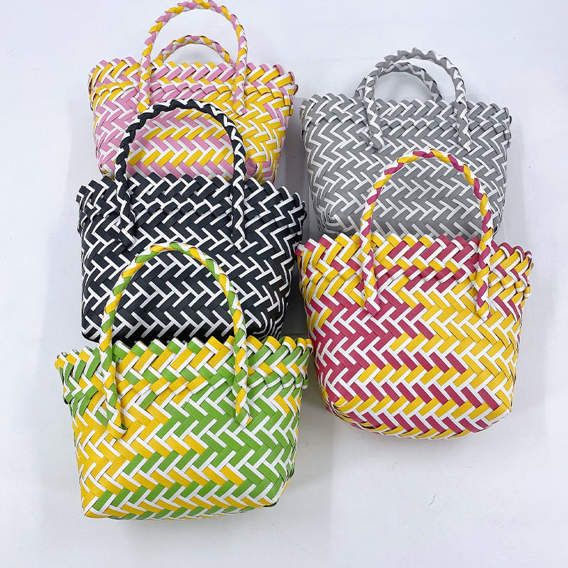 Stylish and Spacious Tote Bag LoungeYard — product view 4