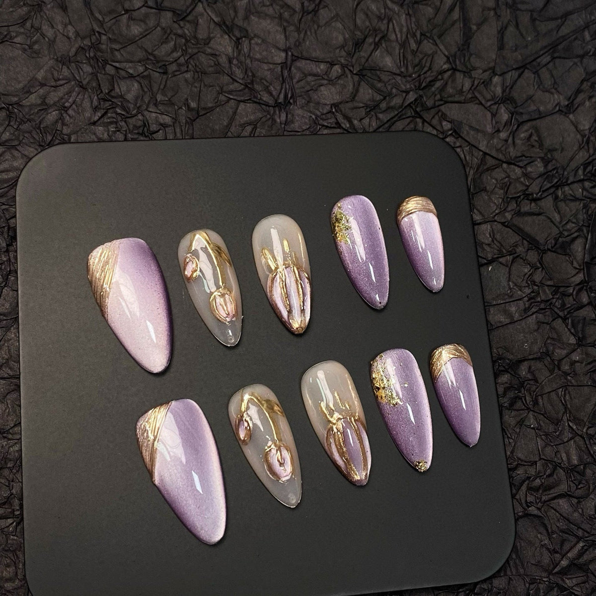 Elegant Floral Design Press-On Nail Set — product view 2