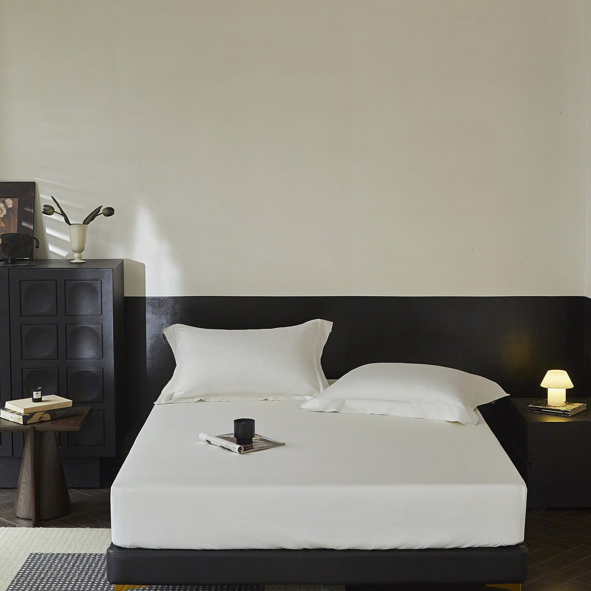 Premium bedding set with fitted sheet and Oxford pillowcases — product view 4