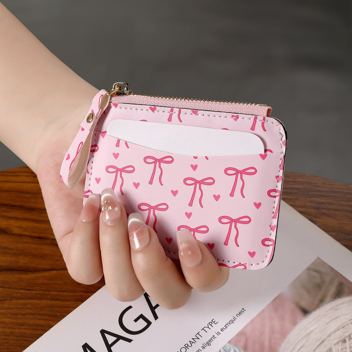 Cute Bow-Print Cardholder — product view 1