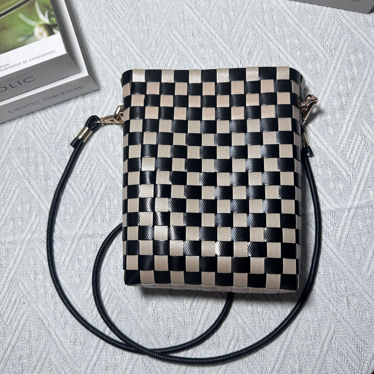 Woven Shoulder Bag LoungeYard — product view 4
