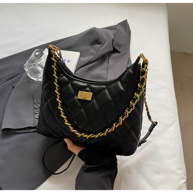 Chic Quilted Chain Bag LoungeYard — product view 7