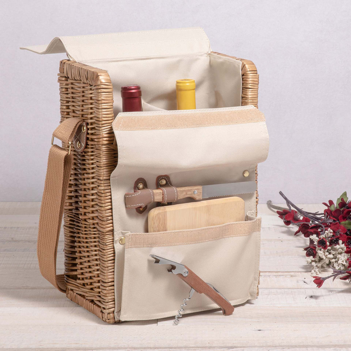 Ladies Elegant Picnic Basket with Practical Compartments LoungeYard — product view 2