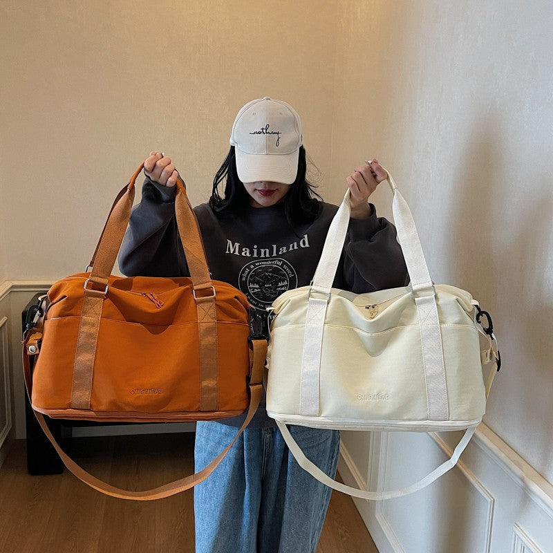 Versatile Weekend Travel Duffle — product view 2