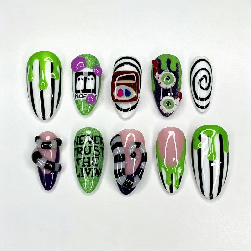 Halloween-Themed Press-On Nail Art Set — product view 6