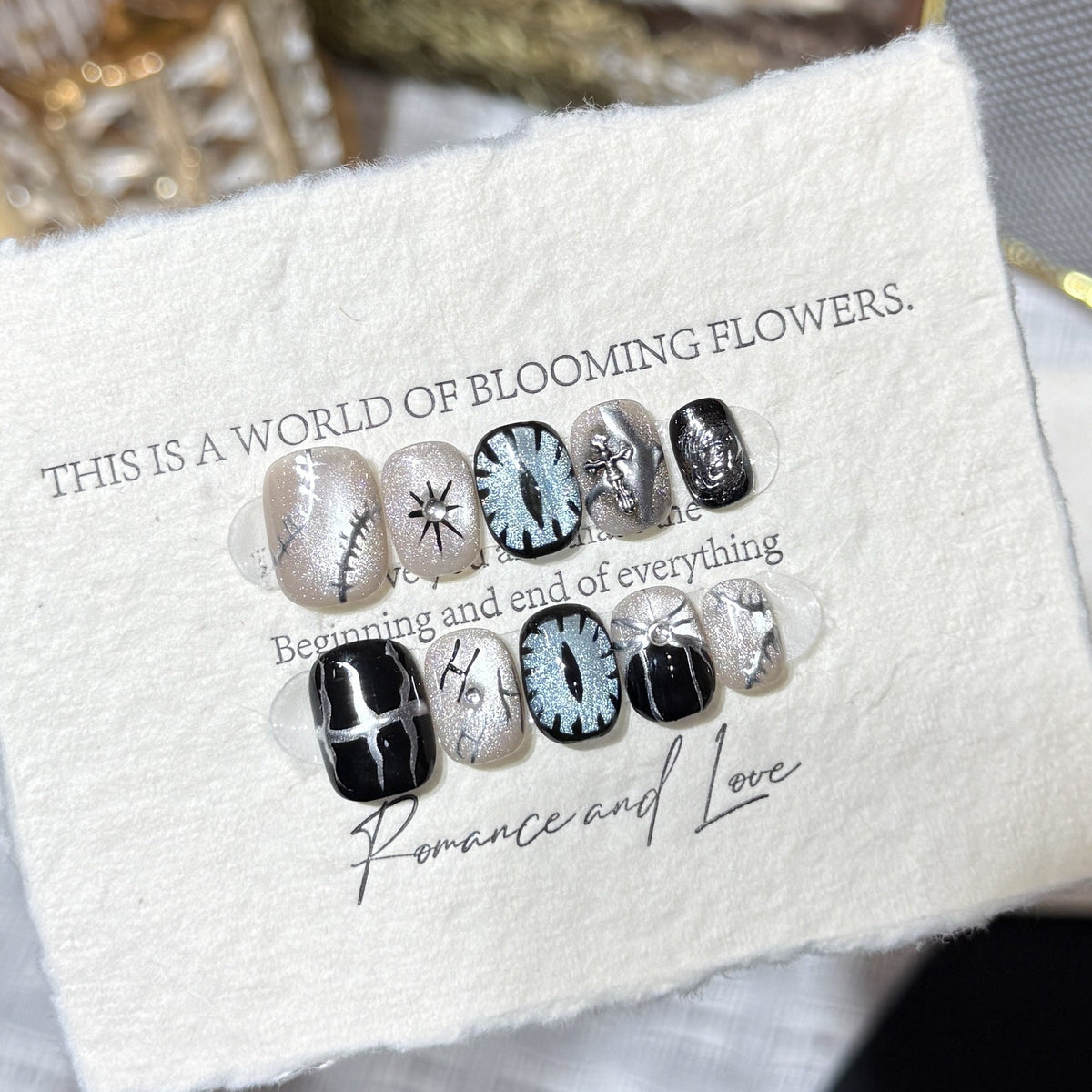 Artistic Abstract Press-On Nail Set — product view 4