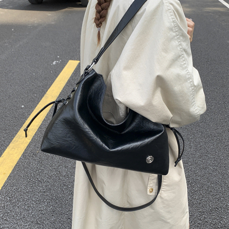Luxurious Slouchy Handbag LoungeYard — product view 4