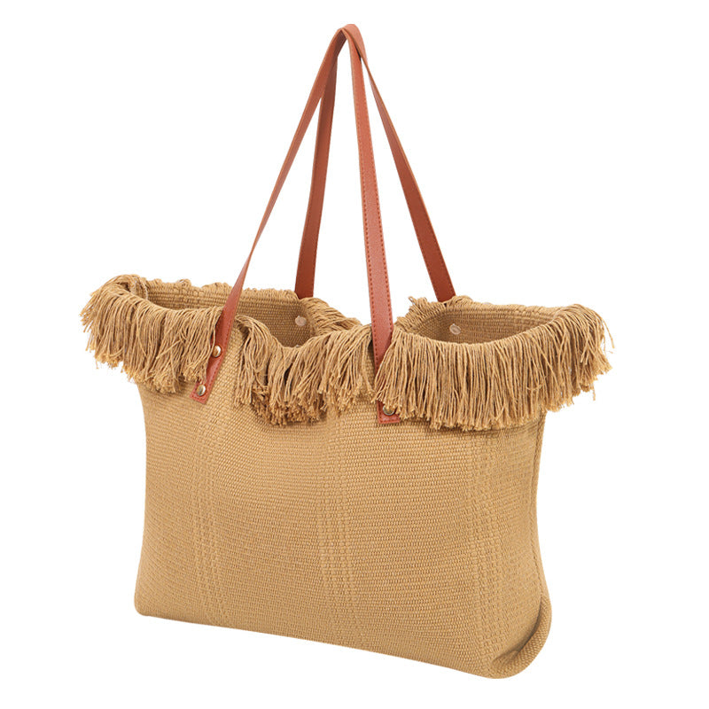 Beach bag with eye-catching fringe edge LoungeYard — product view 5