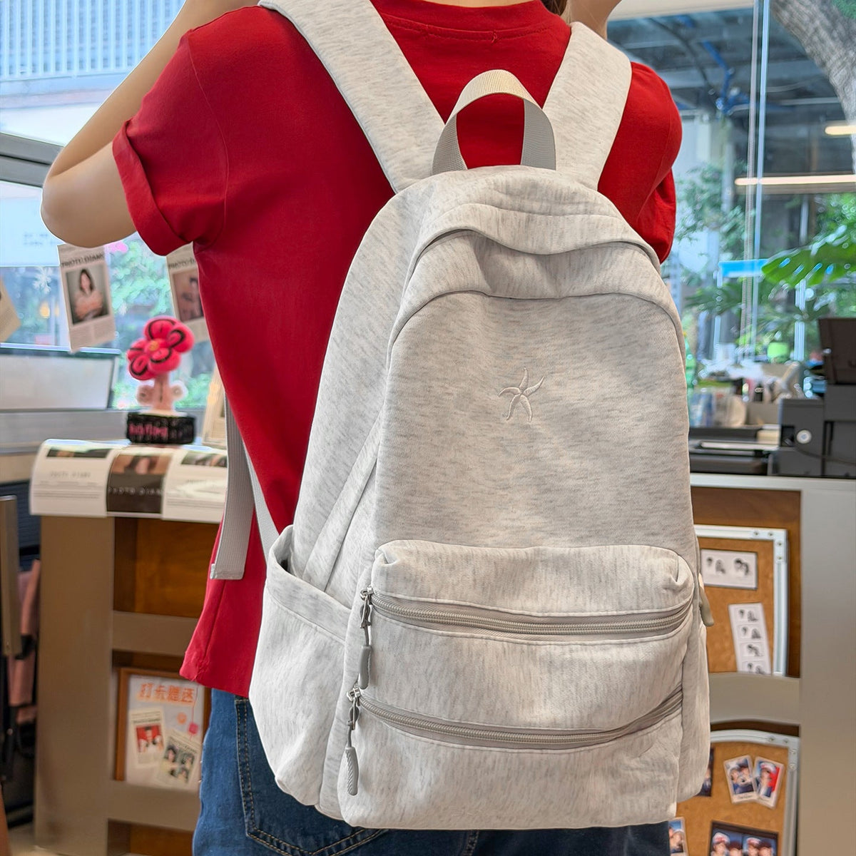 Comfortable Everyday Backpack LoungeYard — product view 2