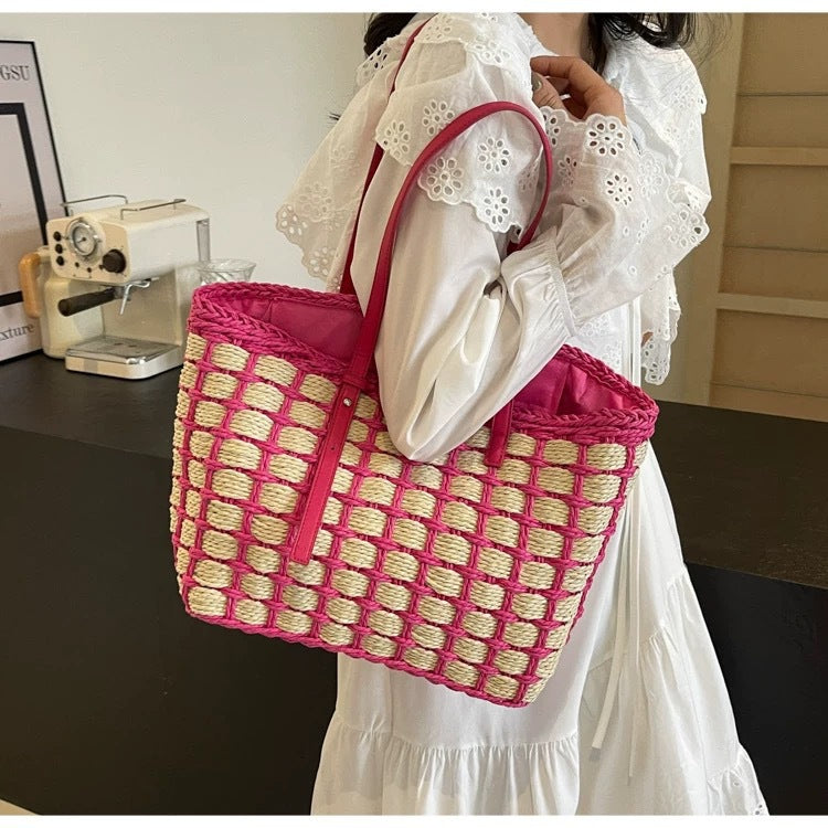 Handwoven basket bag LoungeYard — product view 4