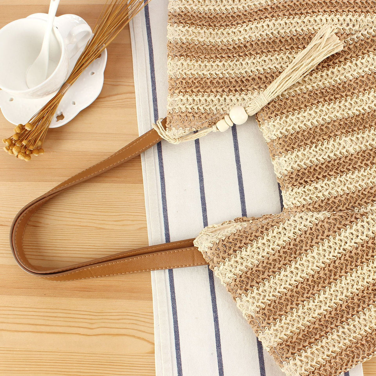 Striking Design Beach Bag LoungeYard — product view 2