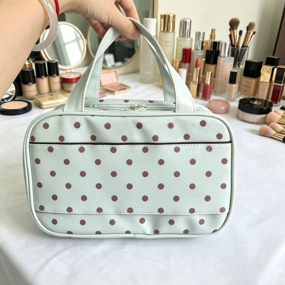 Practical Travel Bag with Wheels LoungeYard — product view 2