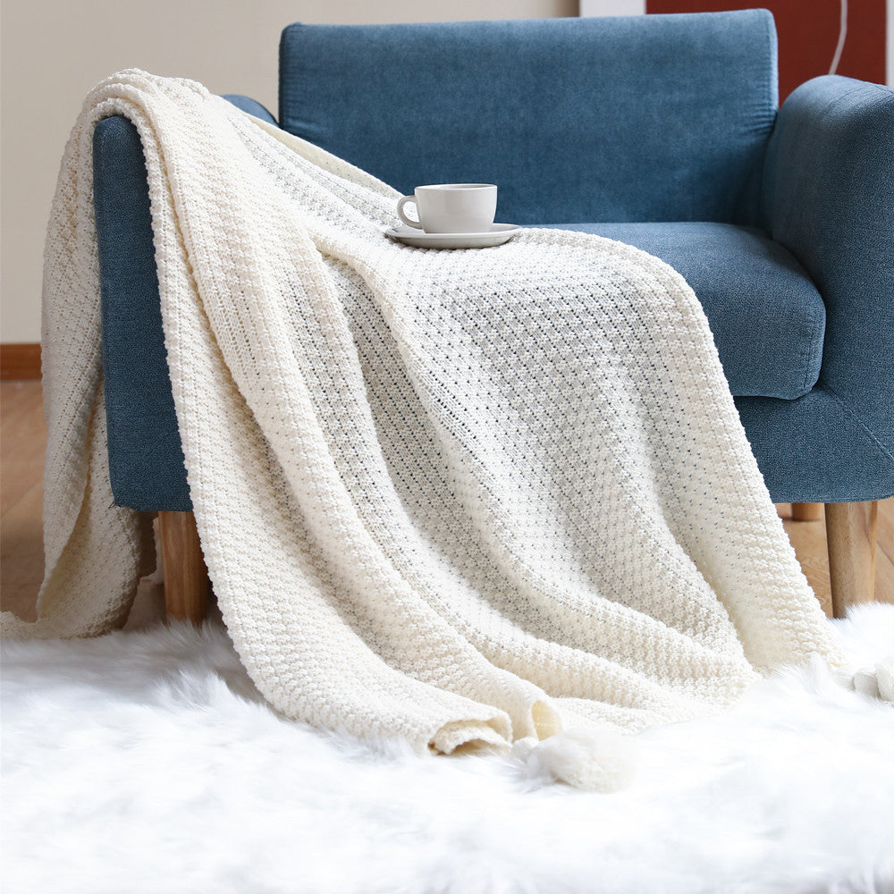 Plush Woven Decorative Throw Blanket LoungeYard — product view 6